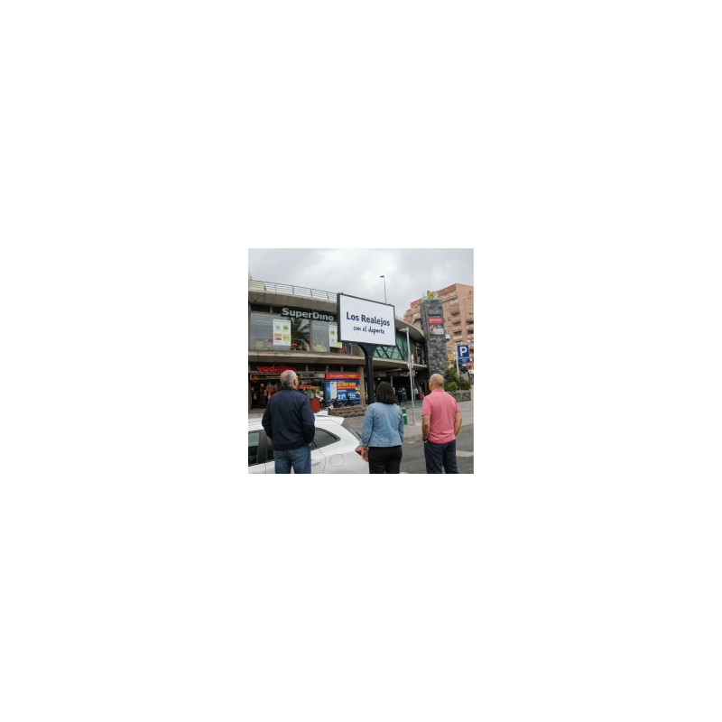 Pantalla Led de 2,56 x 1,28 metros, Situada en el Centro del Puerto de la Cruz (Plaza del Charco)